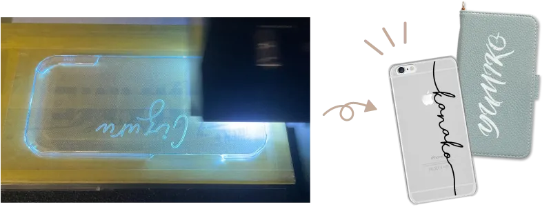 スマホケースに擦れに強いUVインクで名前を印刷し、世界に一つだけの名入れを施す製作風景